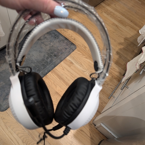 NEW Bionik Sirex Nintendo Switch OLED Immersive Over-ear Gaming Headset - Picture 13 of 15